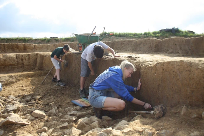 photo de stage sur chantier archéologique