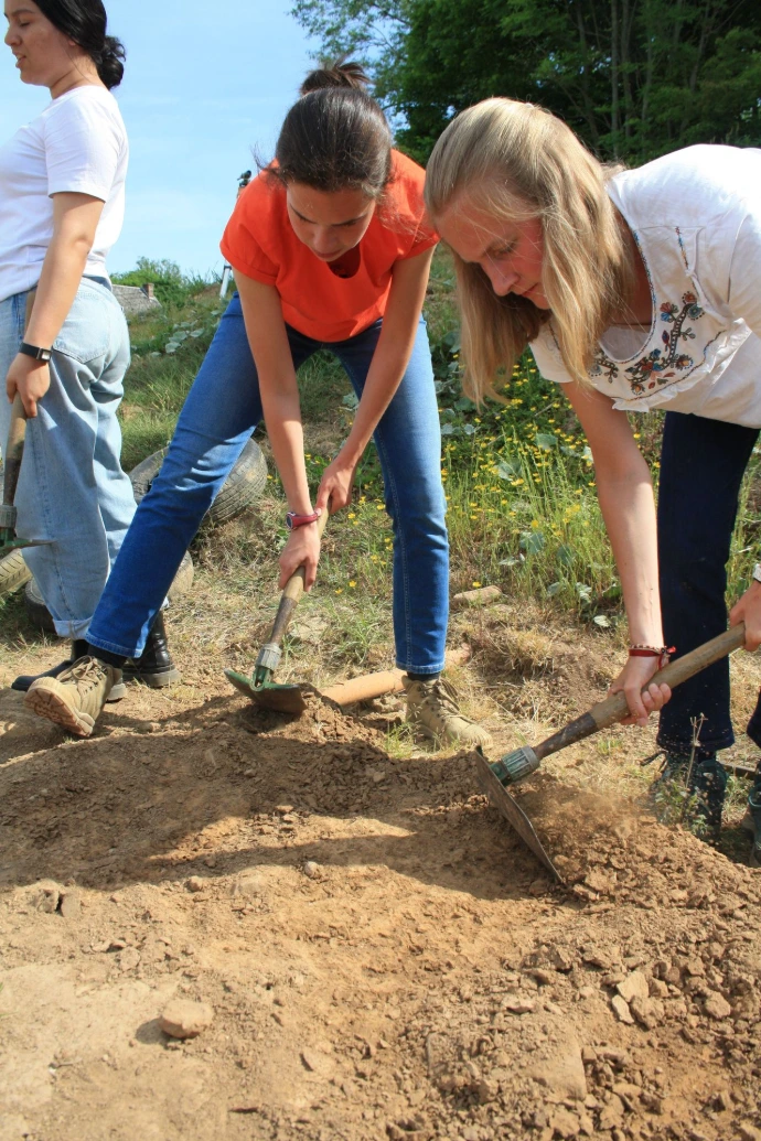 photo d'élèves en fouille