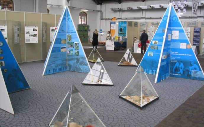 panneaux d'expo mis en place